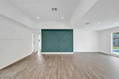 8109 NW 71st Avenue Tamarac FL 33321