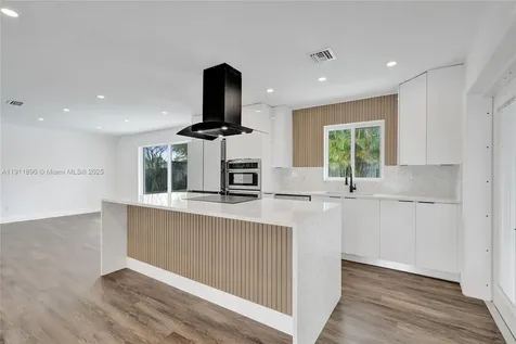 8109 NW 71st Avenue Tamarac FL 33321