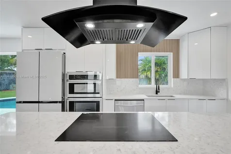 8109 NW 71st Avenue Tamarac FL 33321