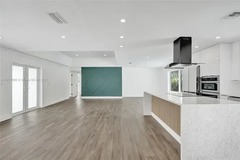 8109 NW 71st Avenue Tamarac FL 33321