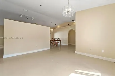 8761 NW 142nd Street Miami Lakes FL 33018