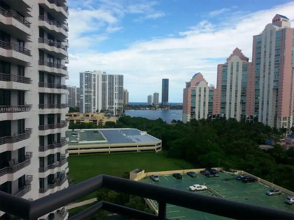 Aventura FL 33180