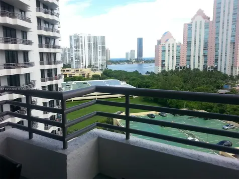 Aventura FL 33180