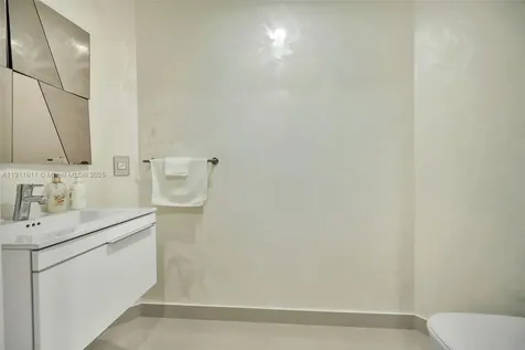 17301 Biscayne Boulevard North Miami Beach FL 33160