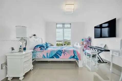 17301 Biscayne Boulevard North Miami Beach FL 33160