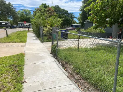 1500 NW 11th Court Fort Lauderdale FL 33311