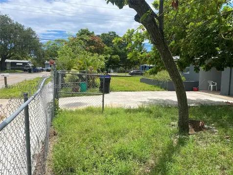 1500 NW 11th Court Fort Lauderdale FL 33311