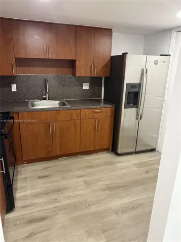 1200 SW 50th Avenue North Lauderdale FL 33068