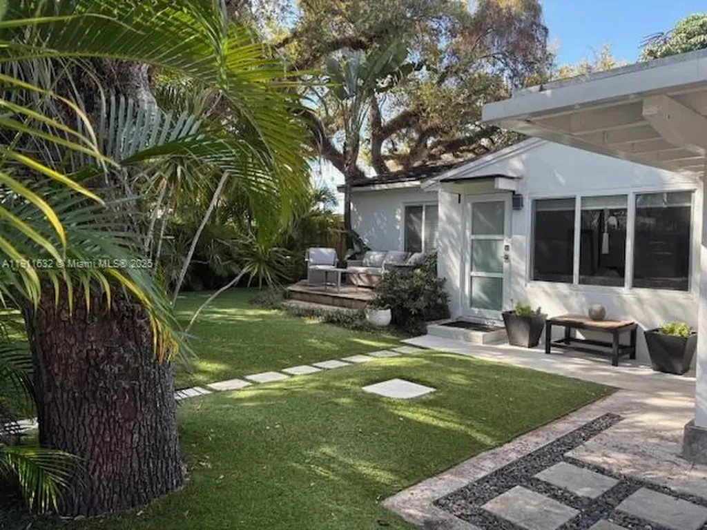 701 SW 9th Avenue Fort Lauderdale FL 33315