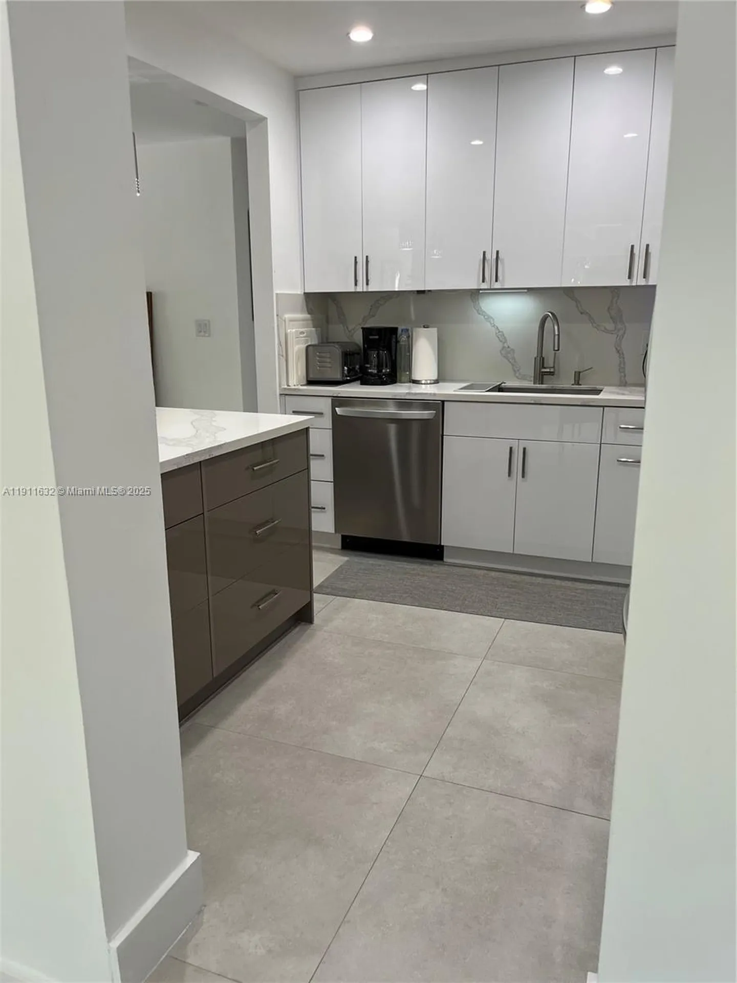 701 SW 9th Avenue Fort Lauderdale FL 33315