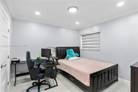 5262 SW 153rd Court Miami FL 33185