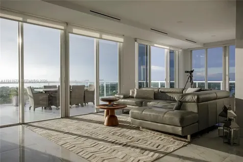 5001 Collins Avenue Miami Beach FL 33140