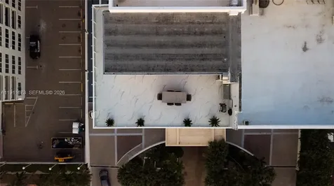 5001 Collins Avenue Miami Beach FL 33140