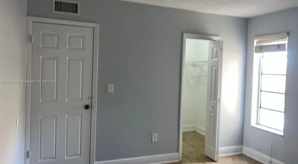 575 W 69th Street Hialeah FL 33014