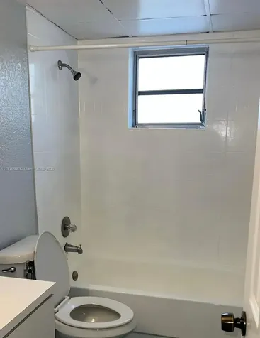 575 W 69th Street Hialeah FL 33014