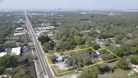 6802 Causeway Boulevard Tampa FL 33619