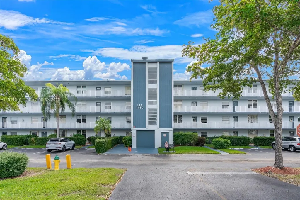 7640 NW 18th Street Margate FL 33063