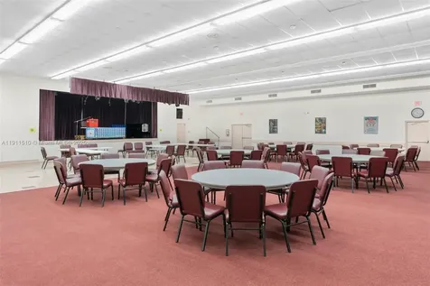 7640 NW 18th Street Margate FL 33063
