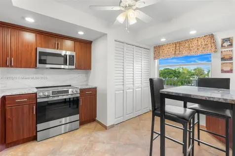 7640 NW 18th Street Margate FL 33063