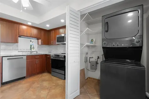 7640 NW 18th Street Margate FL 33063
