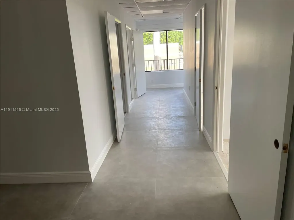 5845 Hollywood Boulevard Hollywood FL 33021