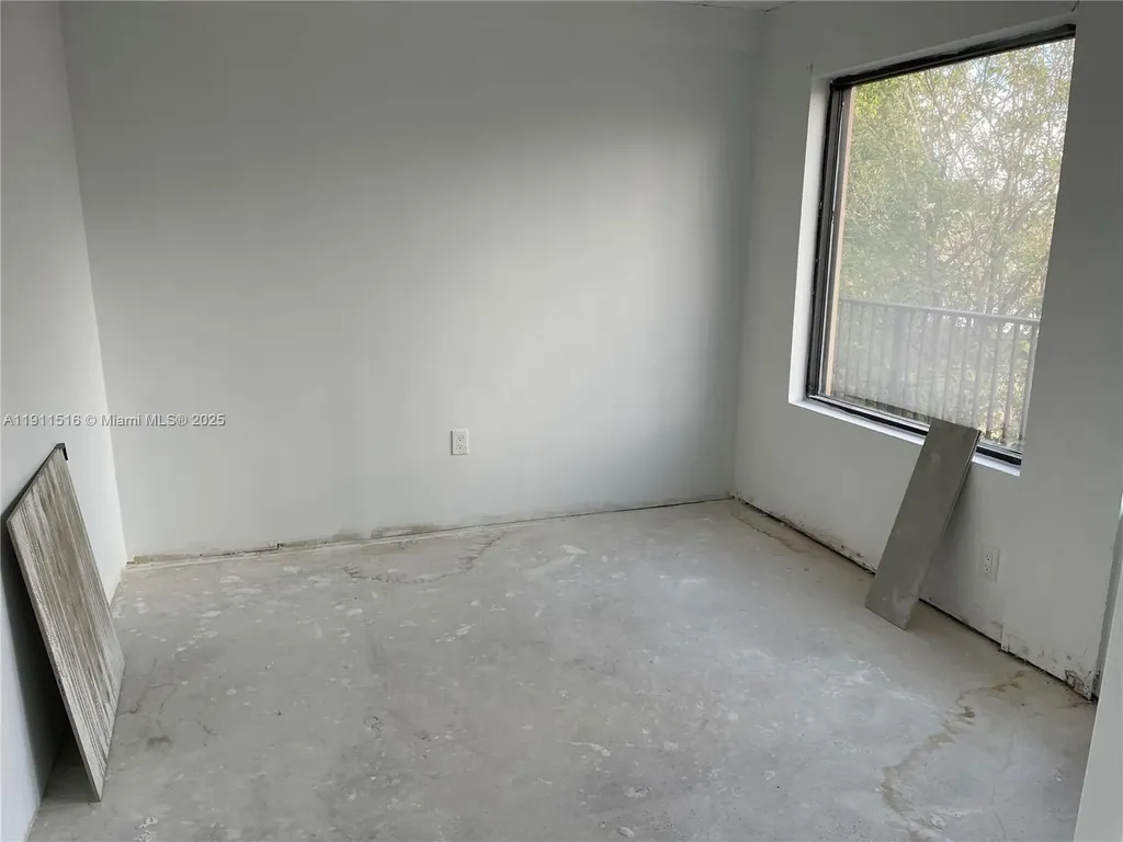 5845 Hollywood Boulevard Hollywood FL 33021
