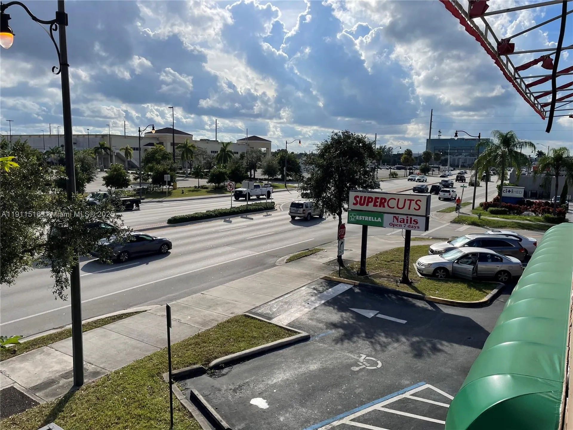 5845 Hollywood Boulevard Hollywood FL 33021