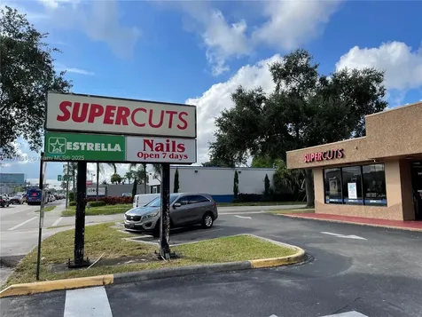 5845 Hollywood Boulevard Hollywood FL 33021