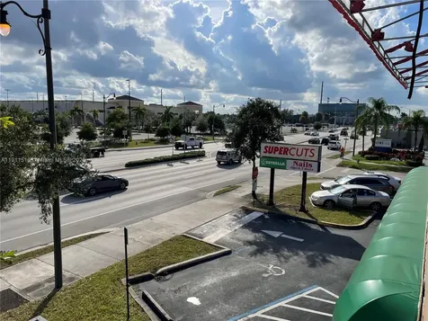 5845 Hollywood Boulevard Hollywood FL 33021