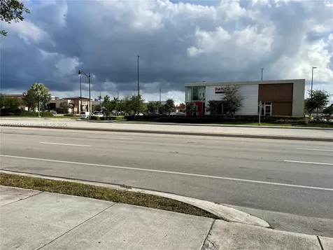 5845 Hollywood Boulevard Hollywood FL 33021