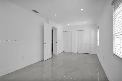 17961 NW 2nd Place Miami Gardens FL 33169