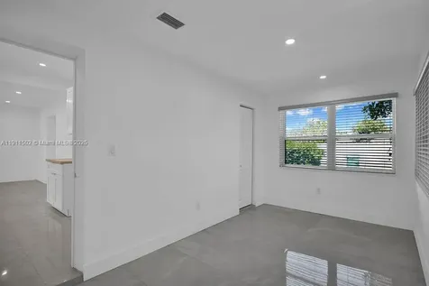 17961 NW 2nd Place Miami Gardens FL 33169