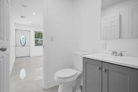 17961 NW 2nd Place Miami Gardens FL 33169