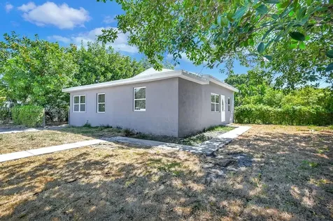 17961 NW 2nd Place Miami Gardens FL 33169