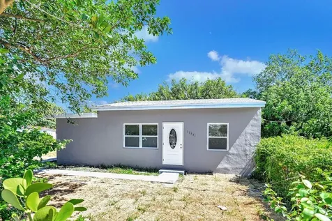 17961 NW 2nd Place Miami Gardens FL 33169