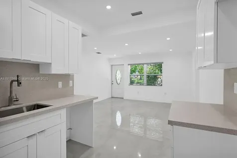 17961 NW 2nd Place Miami Gardens FL 33169