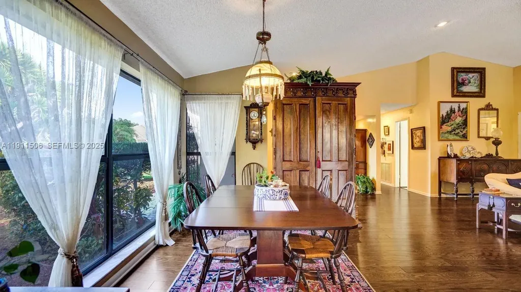 10858 White Aspen Lane Boca Raton FL 33428