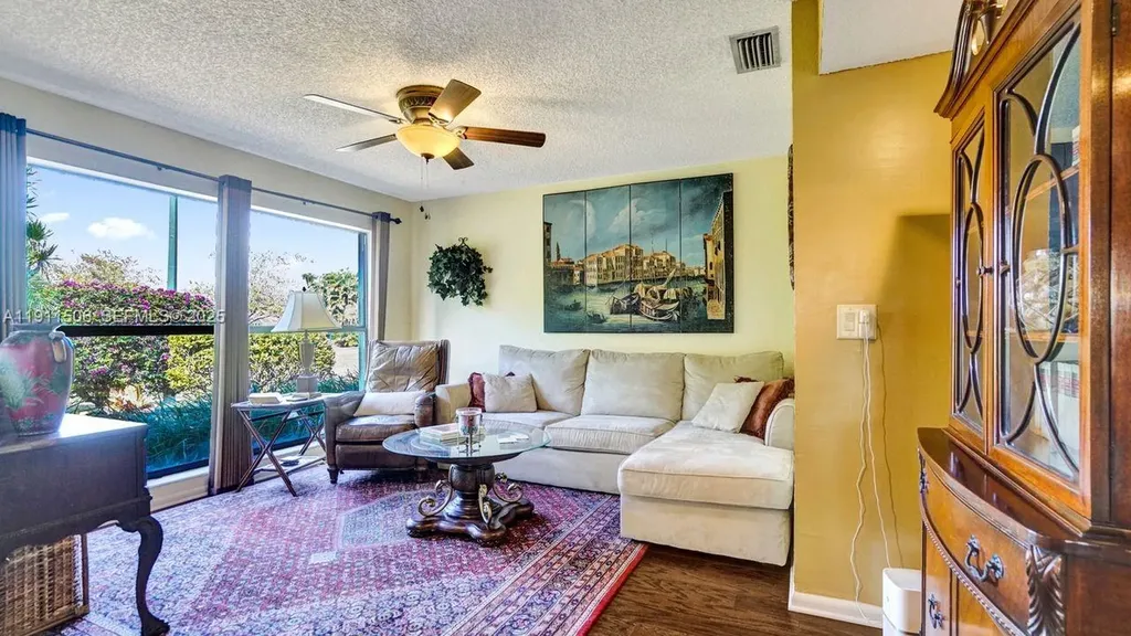 10858 White Aspen Lane Boca Raton FL 33428