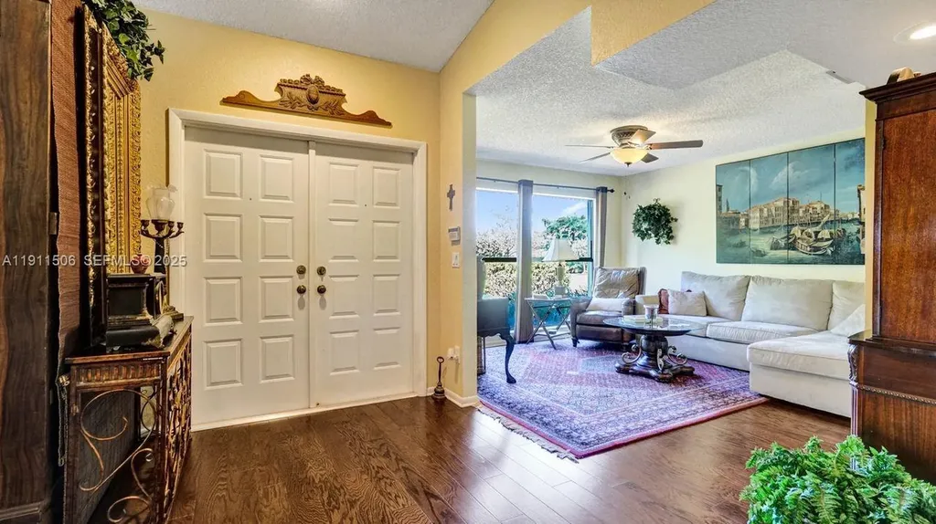 10858 White Aspen Lane Boca Raton FL 33428