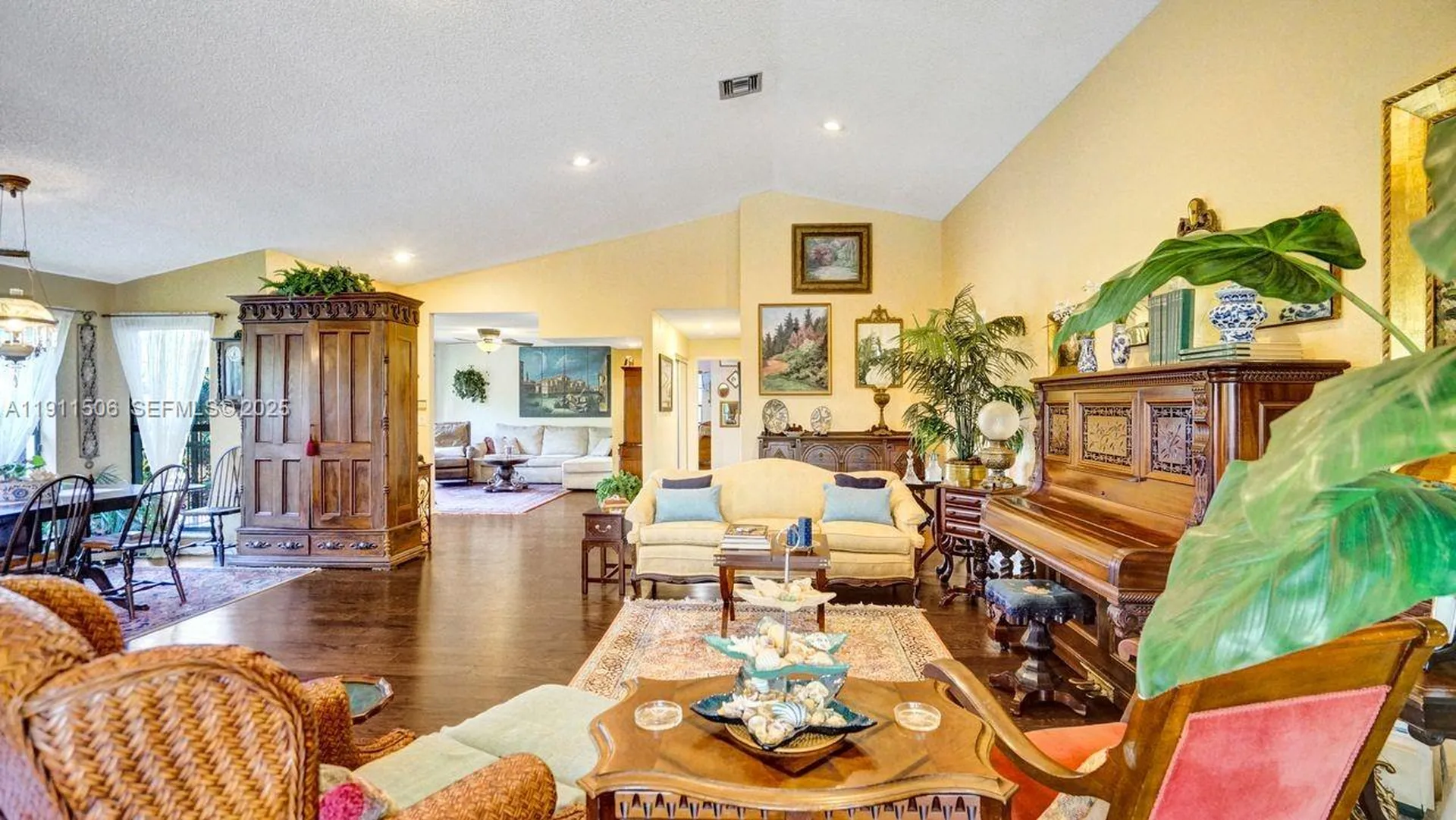 10858 White Aspen Lane Boca Raton FL 33428