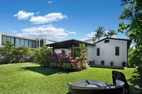 118 E 3rd Court Miami Beach FL 33139