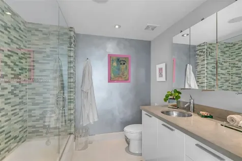 400 Alton Road Miami Beach FL 33139