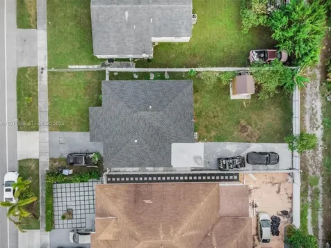 4530 SW 25th Street West Park FL 33023