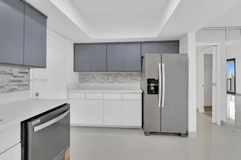 17720 N Bay Road Sunny Isles Beach FL 33160