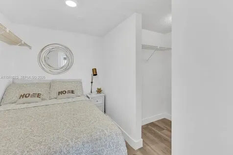 17720 N Bay Road Sunny Isles Beach FL 33160