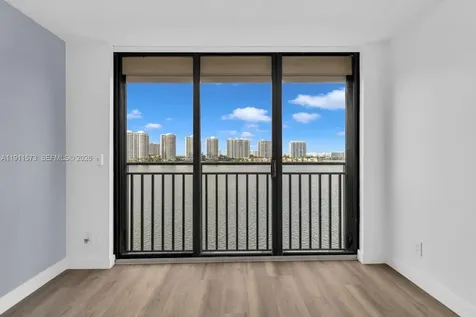17720 N Bay Road Sunny Isles Beach FL 33160