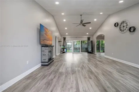 11710 NW 41st Street Sunrise FL 33323