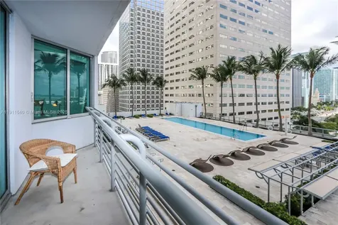 325 S Biscayne Boulevard Miami FL 33131