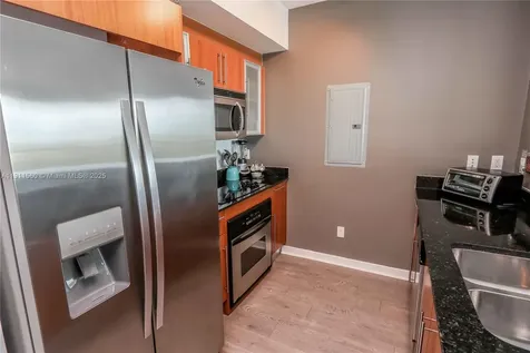 325 S Biscayne Boulevard Miami FL 33131
