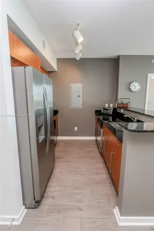 325 S Biscayne Boulevard Miami FL 33131